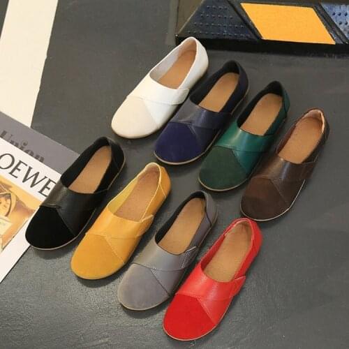 2021Spring autumn new leather mother single shoes middle-aged soft comfortable large size woman shoes grandmother flat shoes