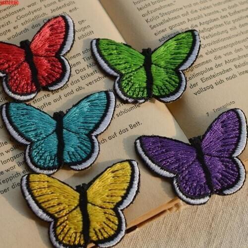 Delicate butterfly computer embroidery affixed cloth can be hot