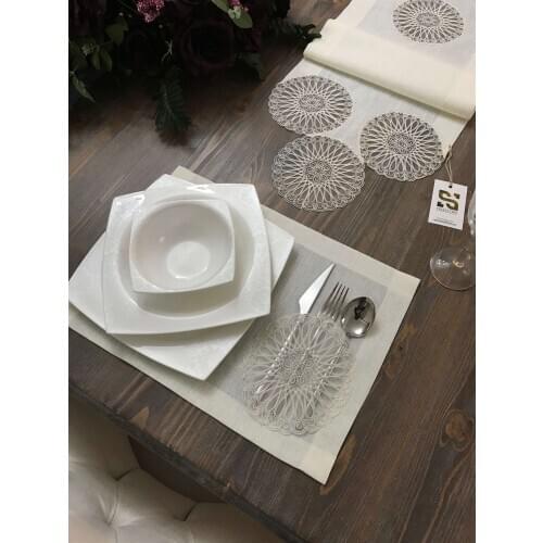 Luxury Table Runner El Vino Decoratif (12 Persons) Dinner Set