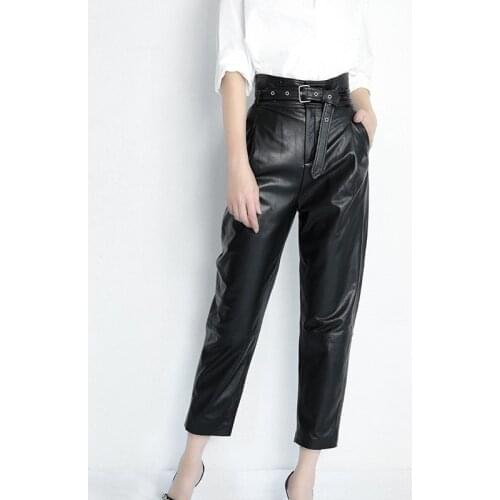 Tao ting li na Women's Cropped Trousers