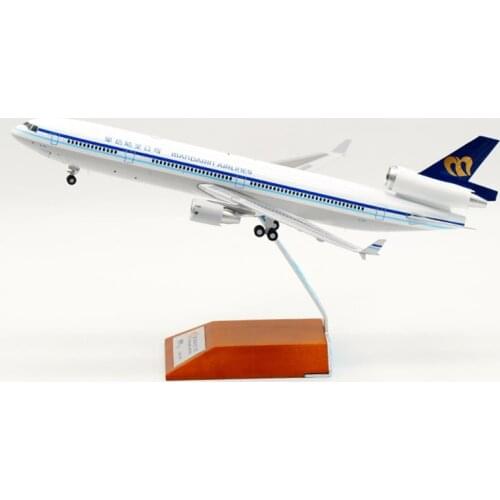 1:200 for XX2338 McDonnell Douglas MD-11 B-152 Mandarin airlines diecast plane model alloy aircraft plane for collection