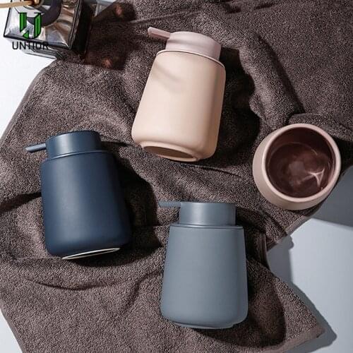 UNTIOR New Northern Europe Ceramic Soap Dispenser Pressing Style Soap Bottle Lotion Dispensing Pump Ceramics Mugs Bathroom Set