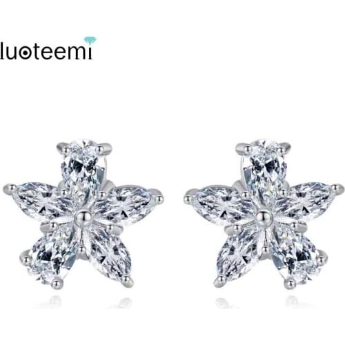 LUOTEEMI New Arrival Small Flower Stud Earrings for Women Girls Dating Clear Cubic Zircon White Gold Color Fashion Jewelry Gift