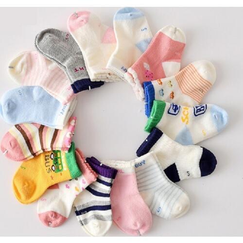 AiKway 3 pairs / lot Baby Socks Childrens Floor Socks Cute Cartoon Boys and Girls Socks