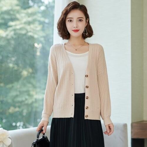Spring and autumn new knitted cardigan jacket short long-sleeved V-neck solid color all-match knitted cardigan ladies top
