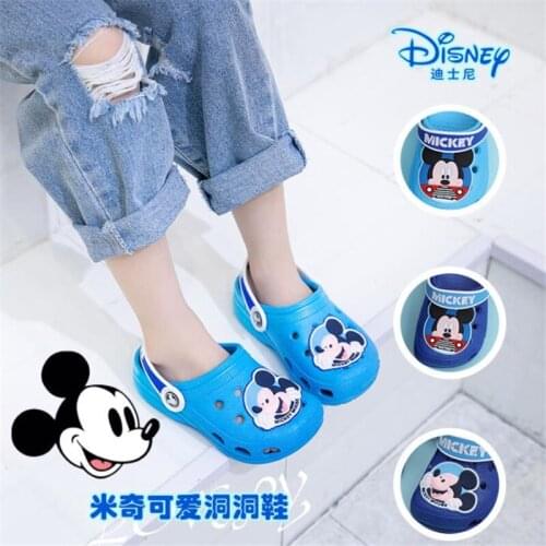 Disney mickey shoes the new summer 2021 children summer sandals cartoon antiskid children slippers boy hole hole