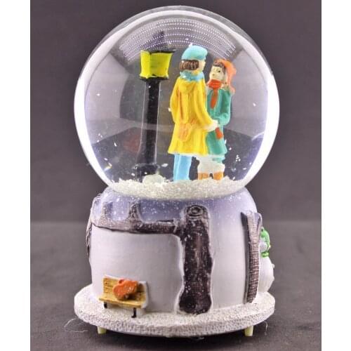 Two Lovers Holding Hands on New Years Day Snow Globe Medium Size Lighted Musical 12cm