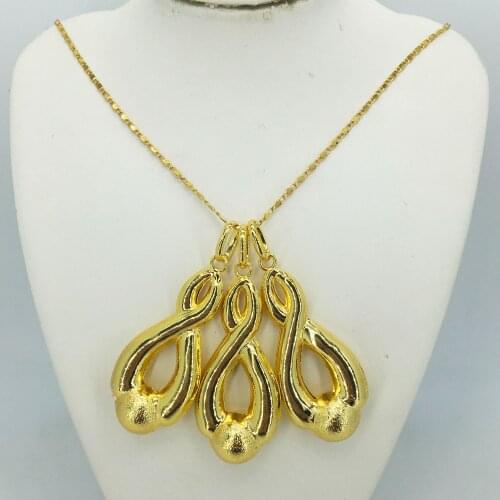 The new wholesale fashion jewellery set is brighter dubai gold jewellery for womens anniversary parties and birthday trips