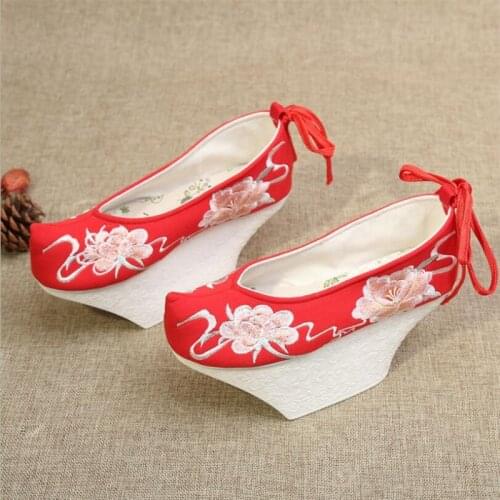 Traditional Chinese Hanfu Shoes Ancient Women Heels White Red Embroidered Peony Floral Satin Lolita Oriental Princess Platforms