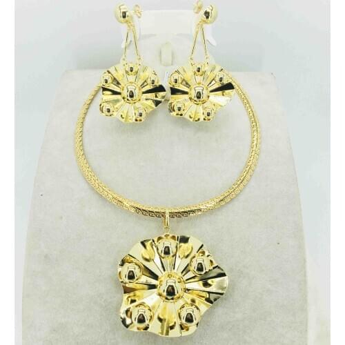 Dubai gold necklace earrings collection fashion Nigeria wedding African pearl jewelry collection Italian womens jewelry set