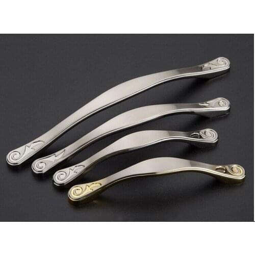 Cook House Fitting Ambry Pull Handle And Drawer&Closet Door Knob Mixed Color Golden on both sides ( C:C:96MM L:122MM)