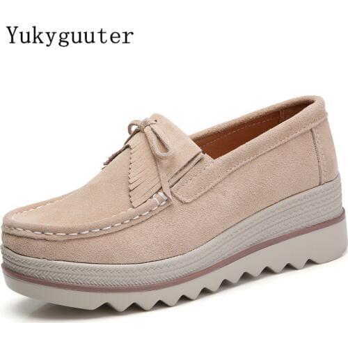 Woman Sports Skateboarding Shoes Outdoor Breathable Tassel Couple Shoes leather Height Increasing Lightweight Athletic Sneakers