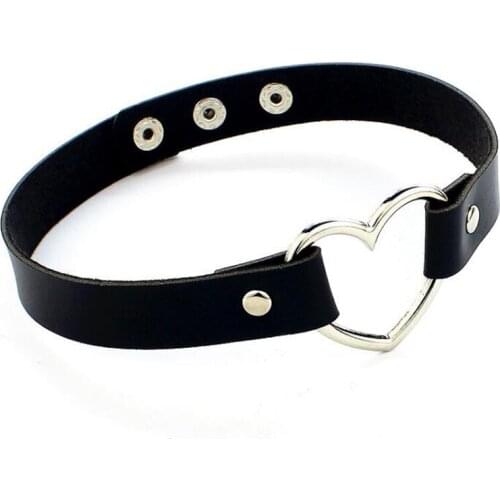 Heart Shape Buckle Necklace Punk Choker for Women 3 Button Adjustable PU Leather Cute Club Jewelry