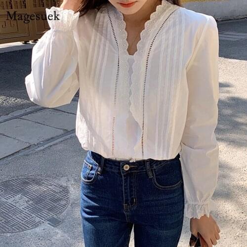 Spring V-neck Lace Blouse Women New Pleated Design White Shirt Loose Ruffled Womens Shirt Long Sleeve Cotton Top Female 13157