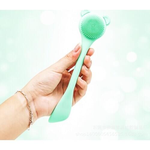The hot cat style has a nose brush at both ends, silicone nasal wash and facial pore cleaning and blackhead mask brush