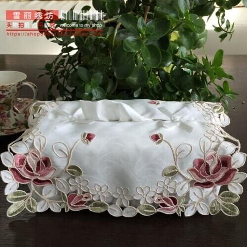 Powder rhyme rose High-end luxury embroidery cloth art European style Paper towel set Take paper towel set 24*12*8cm