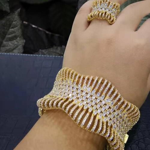 KellyBola Luxury 2PCS Crown Bangle Ring Set Shiny Cubic Zirconia Noble Wedding Rings for Women Shiny Stone Party Wedding Jewelry