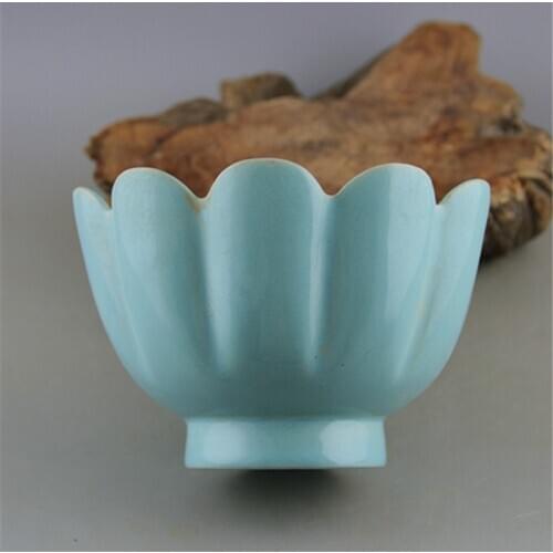Song Dynasty Conventional Antique Ru Kiln Sky Celadon Glazed Lotus Shape Bowl
