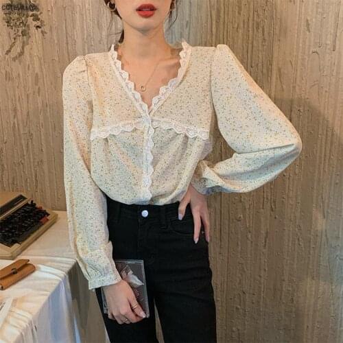 Autumn Fall Women Korean Casual V-Neck Lace Cotton Chic Top Fashion Floral Shirts Versatile Sweet Elegant Long Sleeve Blouses