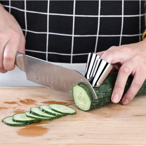 1PCS Stainless Steel Fruit Peel Finger Protector Kitchen Pick Vegetables Gadgets Stripping Beans Garlic Peeler