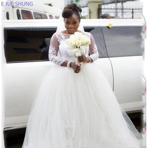 E JUE SHUNG White Vintage Lace Appliques Ball Gown Wedding Dresses 3/4Sleeves Crystal Sash Wedding Gowns Bride Dresses