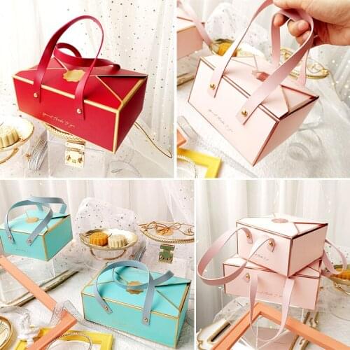 5pcs Bronzing Protable Paper Box Leather Portable Rope Chocolate Candy Packaging Birthday Party New Year Gift Decoration