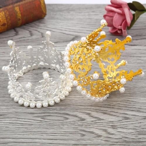 Cake Crown Topper Cake Ornament Attractive Anti-deform Alloy Exquisite Faux Pearl Cake Crown Topper for Home
