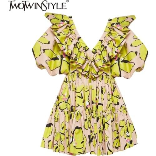 TWOTWINSTYLE Vintage Print Patchwork Ruffle Dress For Women V Neck Puff Sleeve High Waist Hit Color Dresses Female Fashionable