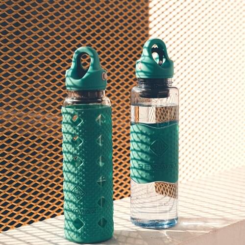 Natural Quartz Gemstone Glass Water Bottle Direct Drinking Cup Glass Crystal Obelisk Wand Healing Wand Bottle with Rope 2021 new