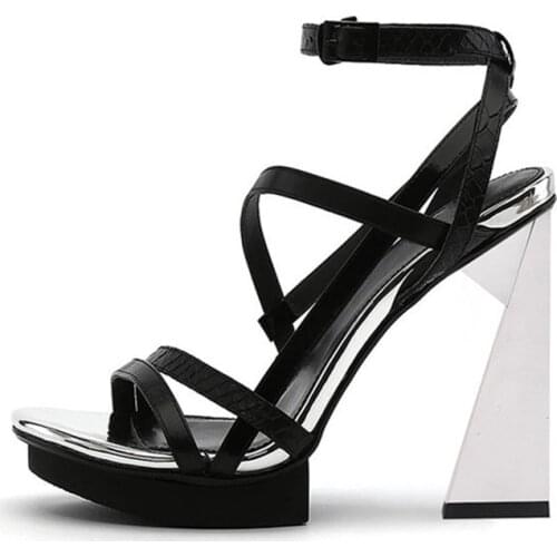 Qmiiyall Women's Shoes With A Strap