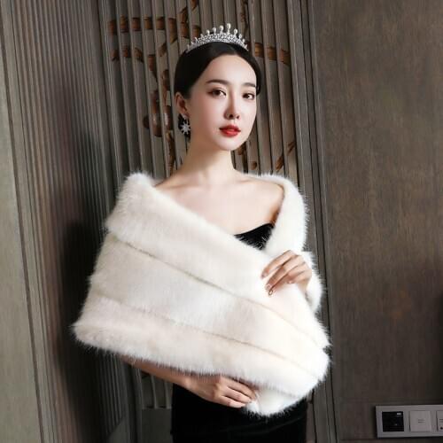 Faux Fur Bolero Women Bridal Shawl Fur Shawl In Stock Wedding Bolero Fur Cape Mariag Cloak Fast Shipping Cape Dress Wedding Coat