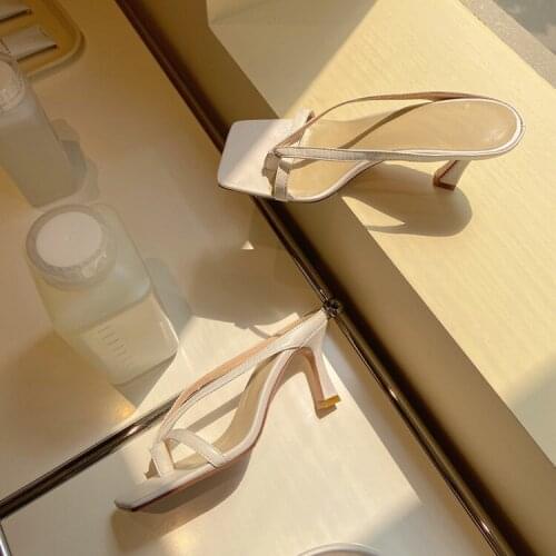 White Leather Women Casual Flip Flops Square Toe High Heels Prom Pumps Pink Summer Sandalias Office Lady Black Slippers Creepers