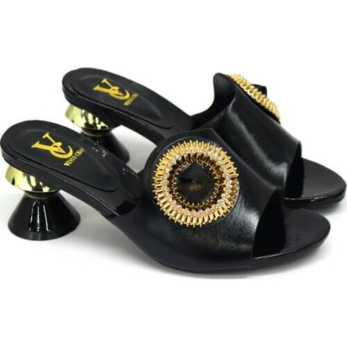 Summer Slippers Slides Women Shoes Rubber PU Basic Solid Outside Square heel Shallow Adult Rome Square Toe Platform New