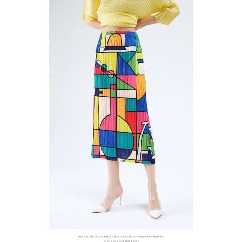 HOT SELLING Miyake fold fashion Geometric abstract print Straight skirt IN STOCK