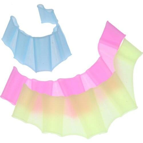 2021 New Finger Webbed Gloves Fins Hand Flipper Training Silicone Swim Gear Webbed Diving