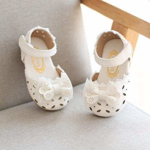 2019 New Girls Princess Lace Bowtie Sandals Shoes Fashion Kids Summer Cut-outs Casual Shoes Baby Soft Sole Shoes Size 21-30