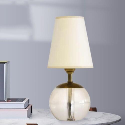 Nordic Crystal Table Lamp Modern Minimalist Copper Body Led Table Lamps for Study Sofa Bedroom Bedside Art Deco Creative Lights