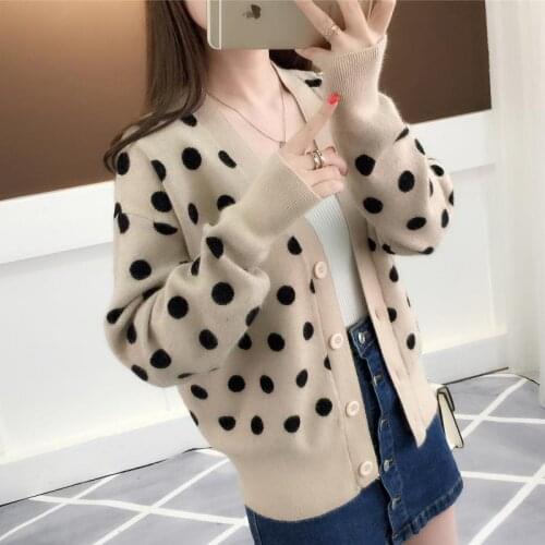 2021 New Casual Knitted Cardigan Female Autumn Loose Long Sleeve Sweater Cardigan Womens Polka Dot Button Knitwear Tops Q825