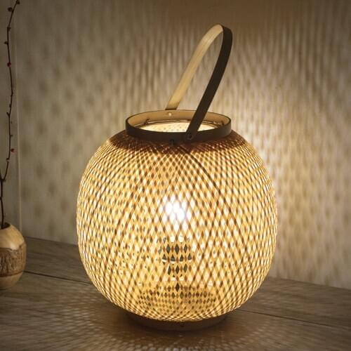 Southeast Asian Hand Woven Bamboo Basket Shaped Table Lamp Restaurant Bedroom Balcony Desk Lamp