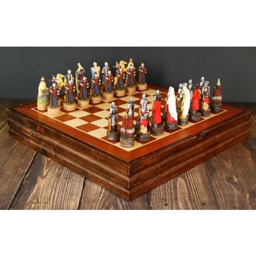 32 Pieces Antique World War Chess Set With Chessboard Carton Box The Crusaders Russian French Emulational Soldiers Gift
