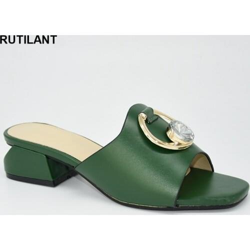 Latest Design African Women Shoes Decorated with Rhinestone Nigerian Party Shoes Elgant Women Pumps Plus Size African Style Shoe