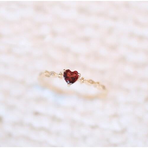 European And American Ladies Fashion Diamond Gold Heart-shaped Ruby Ring Elegant Simple Jewelry Exquisite Romantic Gift