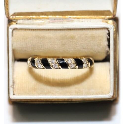 Pretty 14k Gold Victorian Antique Style New Made Natural Diamond Enamel Decorated Pretty Band Ring