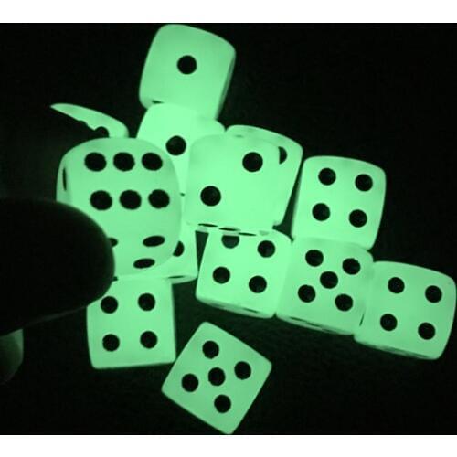 Wholesale New 100Pcs/Lot 16mm Luminous Dice Rounded Corner Drinking Glowing Dice Nightclub Bars Dedicated Entertainment Dice