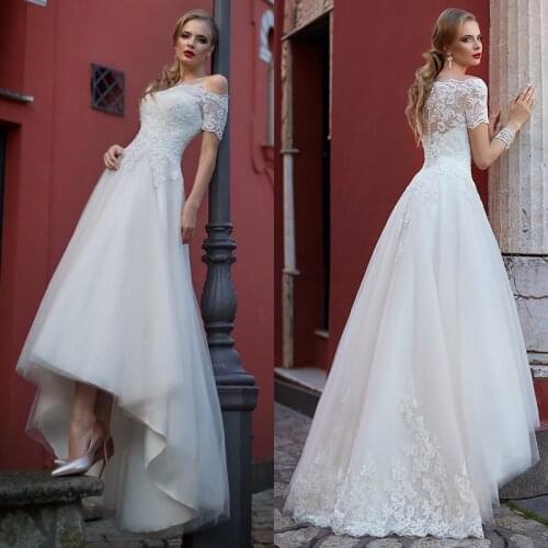 Front Short Long Back Off The Shoulder Wedding Dresses 2021 A-Line Short Sleeve Lace Appliques Button Charming Tulle Bridal Gown