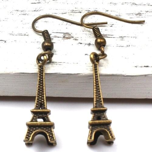 New Fashion 2019 Mini Eiffel Tower Alloy Earrings Vintage Bronze Alloy Earrings Charm Ladies Earring Gift Travel Souvenir