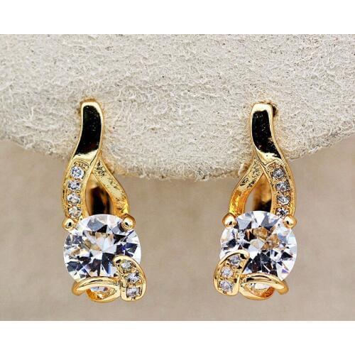 2019 New Arrival Fashion Jewelry Women Hoop Earrings Spiral Hollow Gold Earrings Korean Design Big Round Zircon Earrings OBS3048