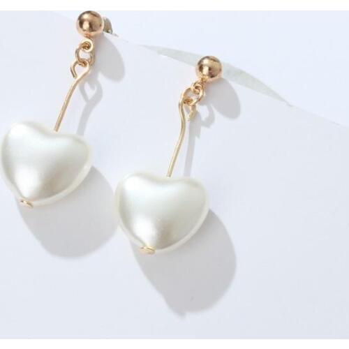 New fashion Retro girl heart Harajuku frosted imitation pearl peach heart-shaped love earrings