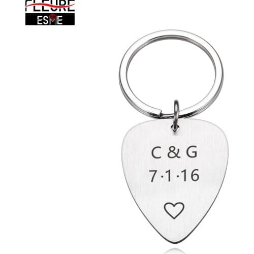 Personalized Original Couple Keychain Set Customized Name Date Drop Shape Key Chain for Men Women Husband Wife Boyfriend Car Key