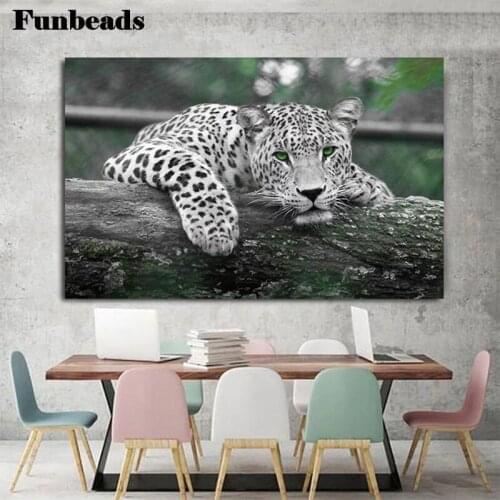 5d photo Round Diamond Painting Modern animal art, leopard Full Drill Square Mosaic Home Decor Handmade Embroidery Gift FF3953